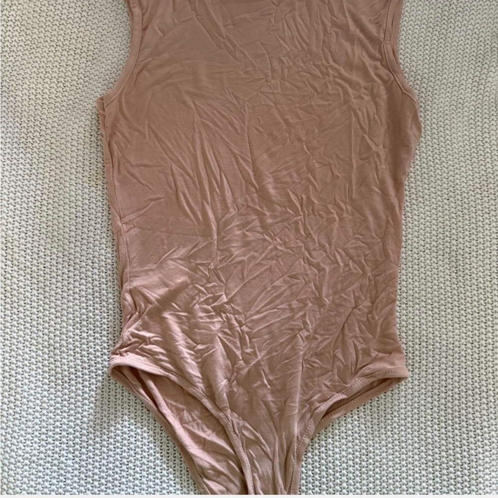 PrettyLittleThing Blush Tank Top - Picture 8 of 9
